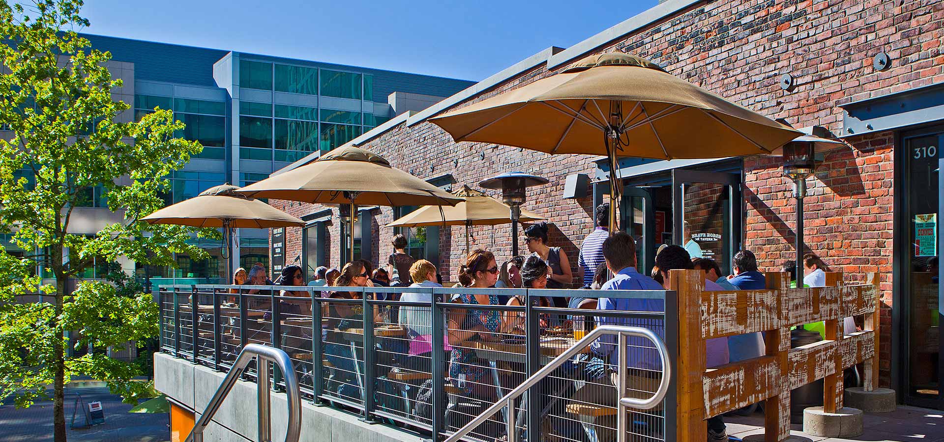 Outdoor Dining in South Lake Union - Discover South Lake Union