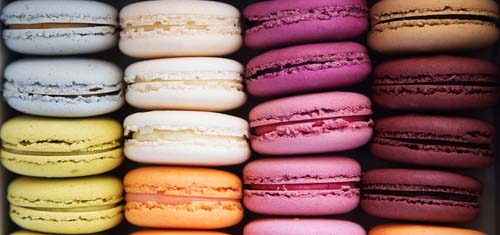 Rows of colorful Macarons.