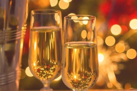 Glasses filled with champagne.